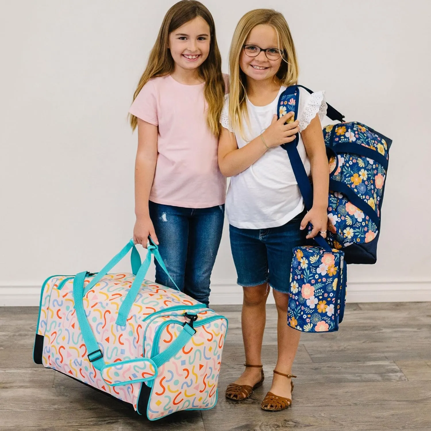 Wildkin Toiletry Bag for Boys and Girls, Ideal for School, Weekend, or Overnight Travel