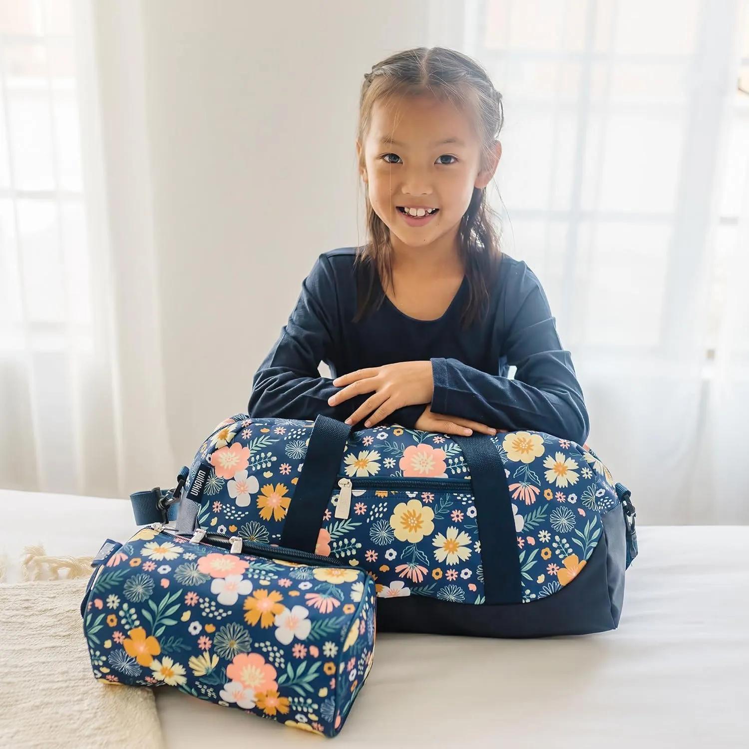 Wildkin Toiletry Bag for Boys and Girls, Ideal for School, Weekend, or Overnight Travel